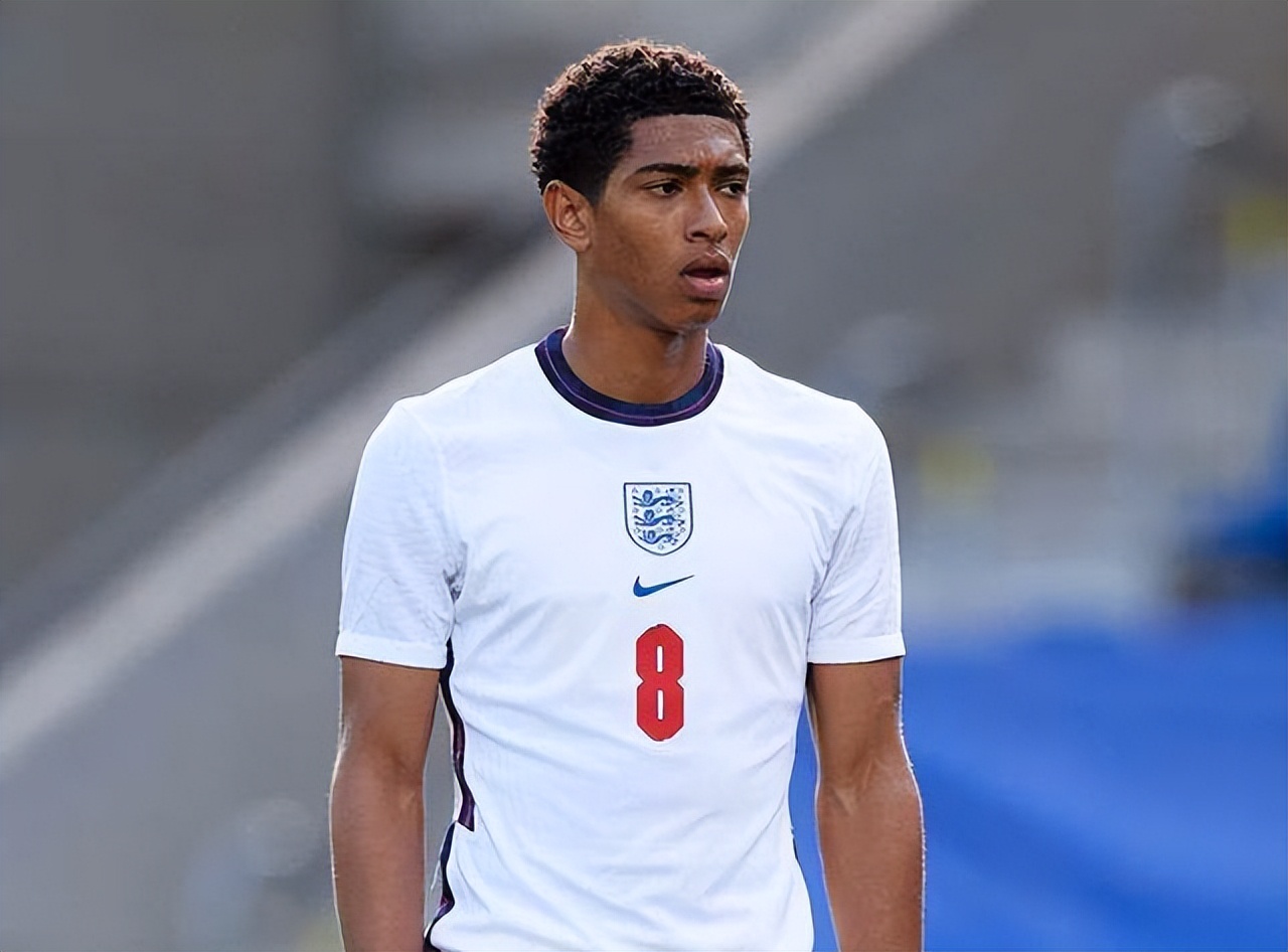 凯恩：这是我们有史以来最好的阵容；被视为夺冠大热必须接受