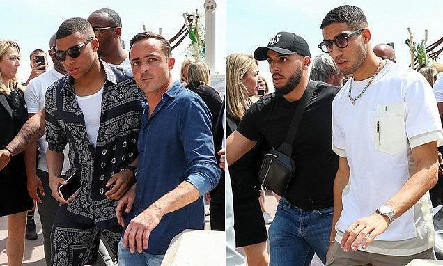 法媒：罗马已与切尔西就租借迪萨西展开谈判，球员愿意加盟（法媒：罗马与切尔西就迪萨西租借展开谈判，球员已表态愿意加盟）