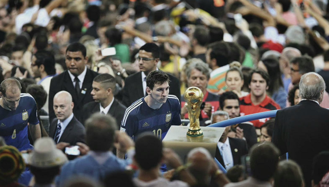 罗马诺：于帕还在考虑他的选择；雅克松的未来取决于下半赛季（罗马诺：于帕仍在权衡去留；雅克松的前景取决于下半程表现）