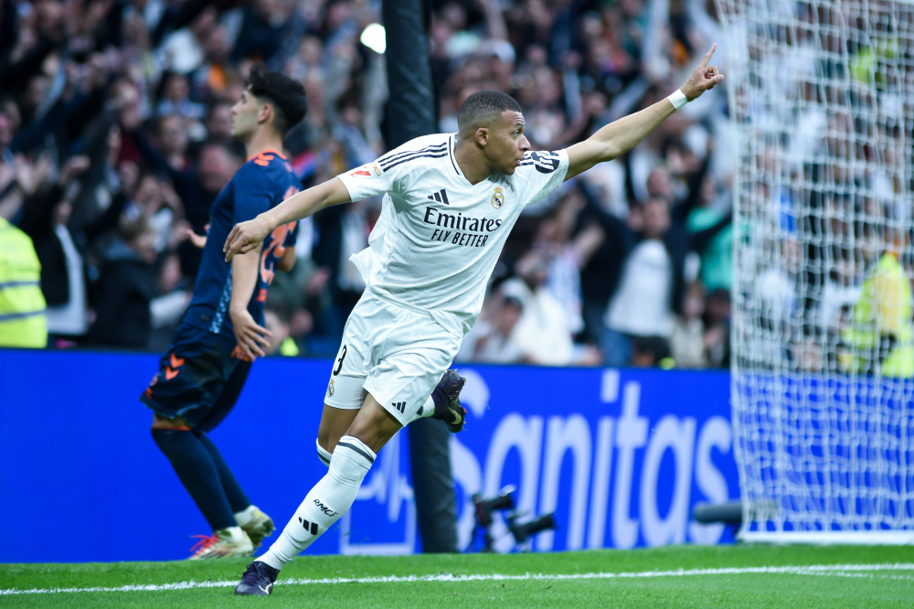 意甲：维罗纳VS亚特兰大，意甲神剧！谁能阻止亚特兰大进球狂潮？黄色火焰闯关（意甲焦点战：维罗纳vs亚特兰大，谁能按下进球风暴暂停键？黄焰能否突围）