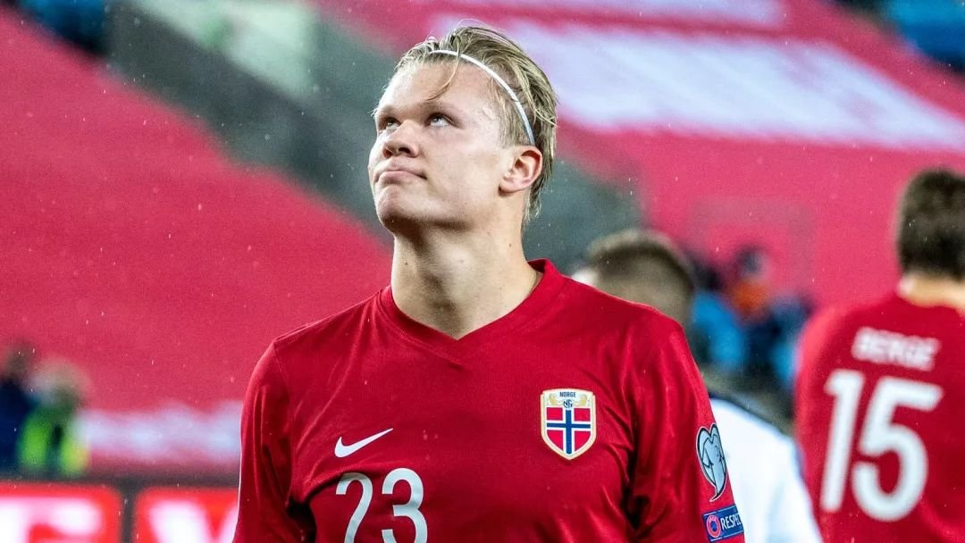 足球世界杯亚洲区预选赛关键球员表现突出（世界杯亚洲区预选赛：核心球员抢眼发挥）