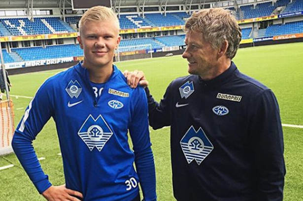 队报：尼斯有意租借法鹰前锋瓦希，塞维利亚也加入竞争（队报：尼斯盯上租借法鹰射手瓦希，塞维利亚亦加入争夺）