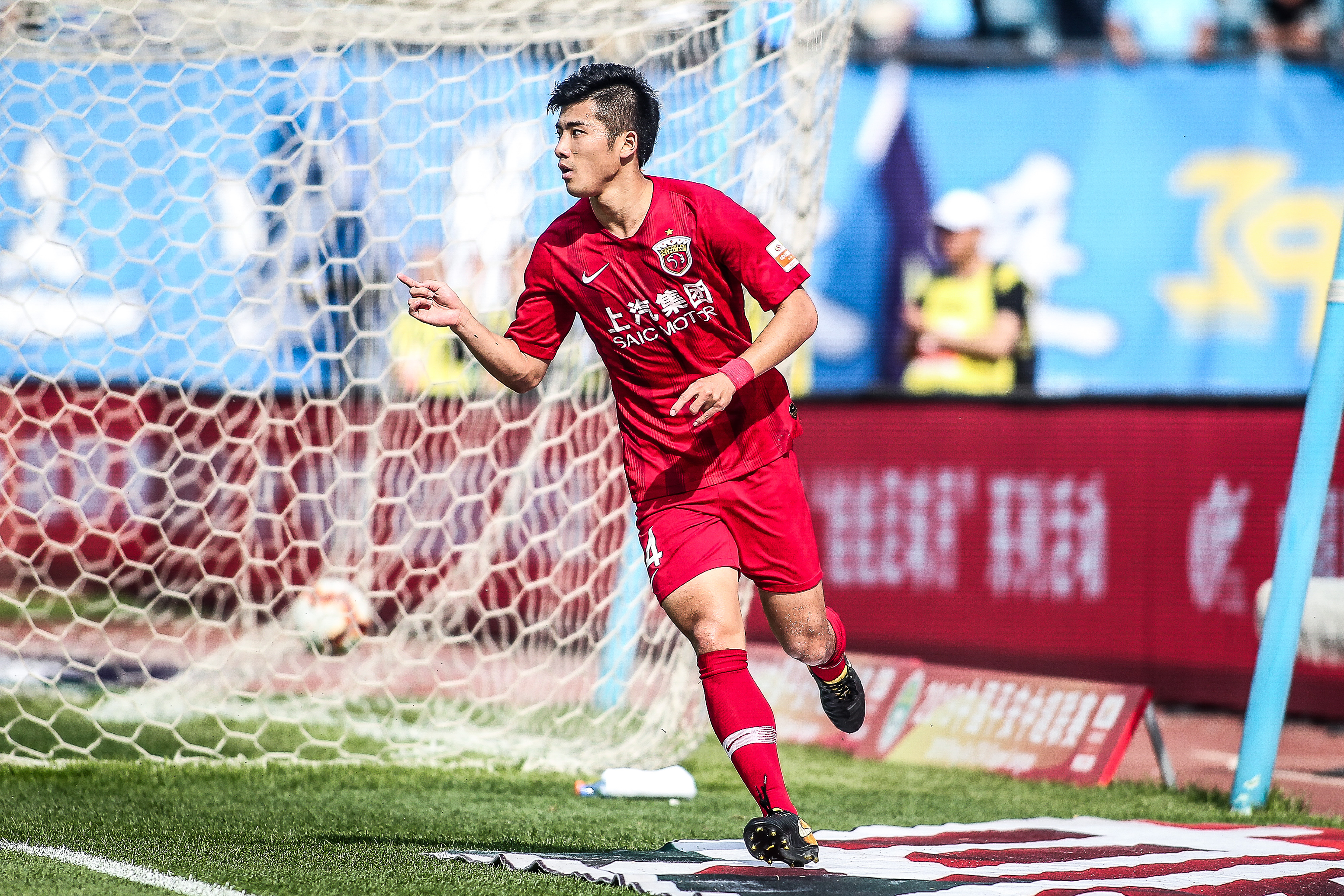 欧冠战报：巴洛贡打入唯一进球，摩纳哥1-0加拉塔萨雷